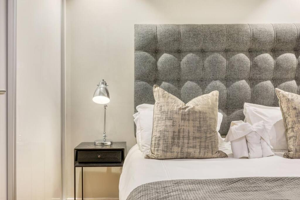 Luxury With Rooftop Pool And Table Mountain Views Apartment Cape Town